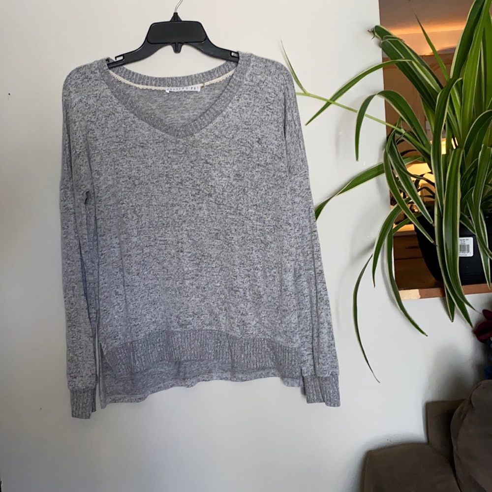 🎈 5/$40 Gray Lightweight Sweater